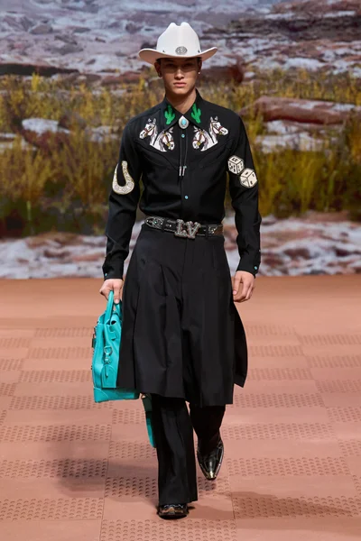 Look 79